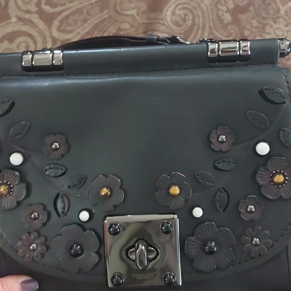 Coach Tea Rose Bag - Picture 3 of 9